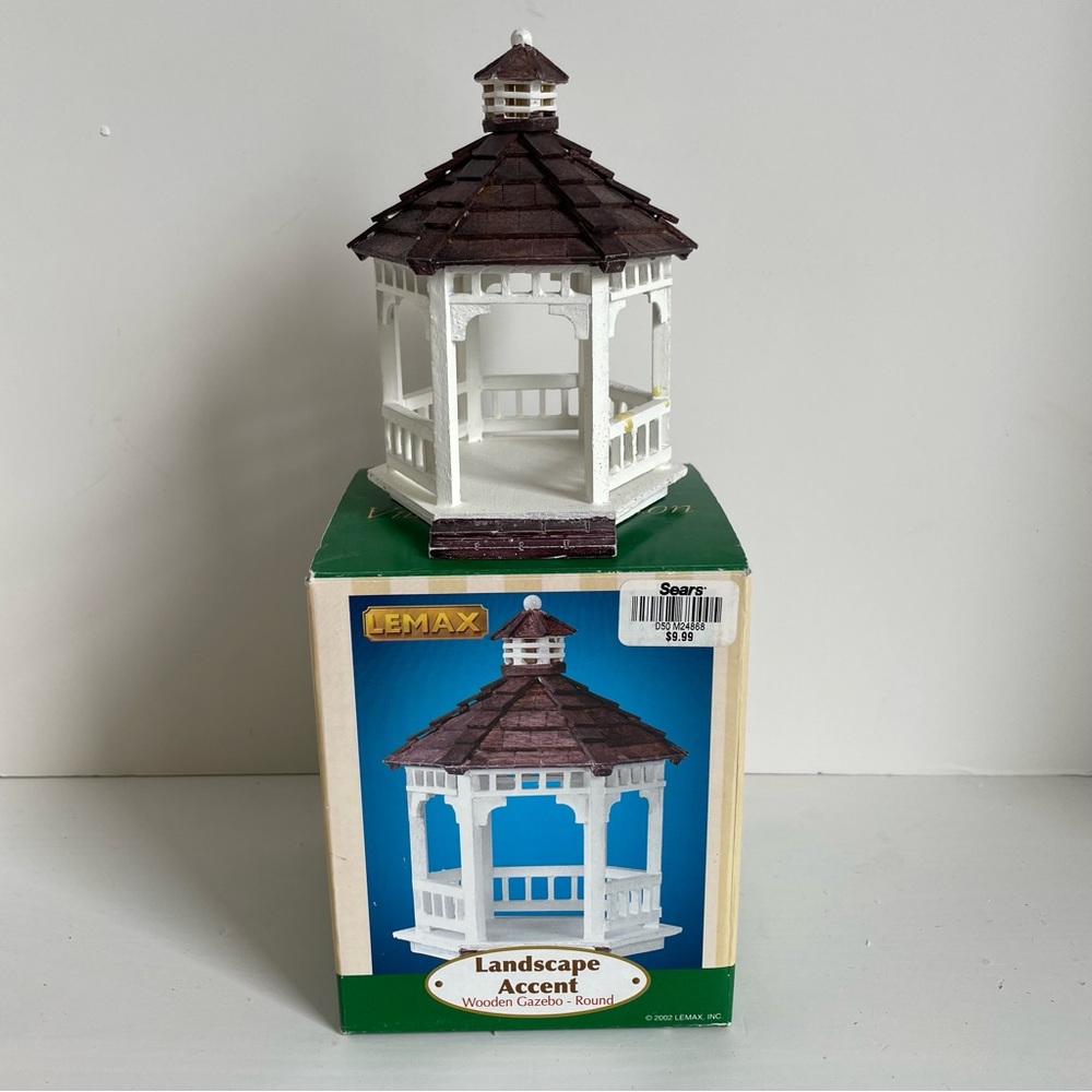 Lemax wooden gazebo